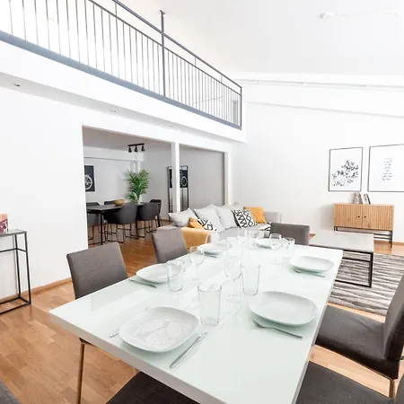 2ndhomes Unique & Spacious 2-storey With Sauna Apartament