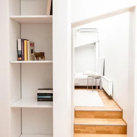 2ndhomes Unique & Spacious 2-storey With Sauna Appartement *