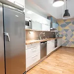 2ndhomes Unique & Spacious 2-storey With Sauna Appartement