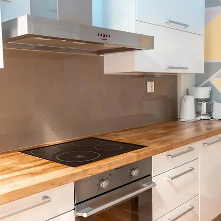 2ndhomes Unique & Spacious 2-storey With Sauna * Helsingfors